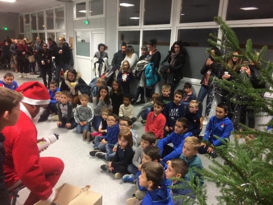 ARBRE DE NOEL 2017 PHOTO GROUPE